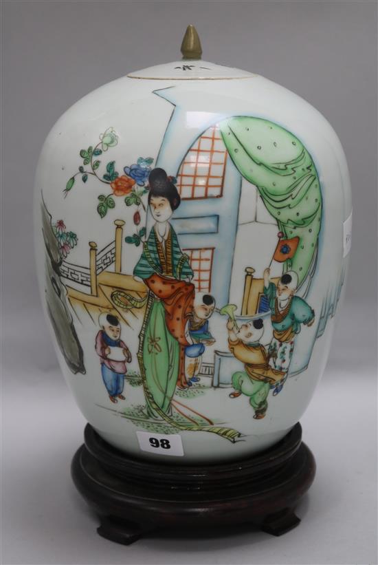 A Chinese enamelled procelain jar and cover H.29cm